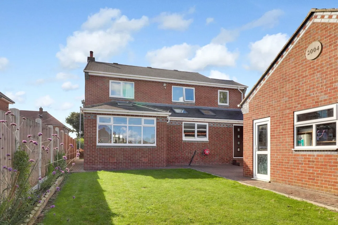 Valley Ridge, Kippax, LS25, photo 37