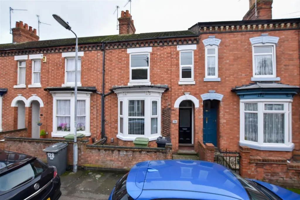 3 bed property to rent, Knox Road, Wellingborough, NN8