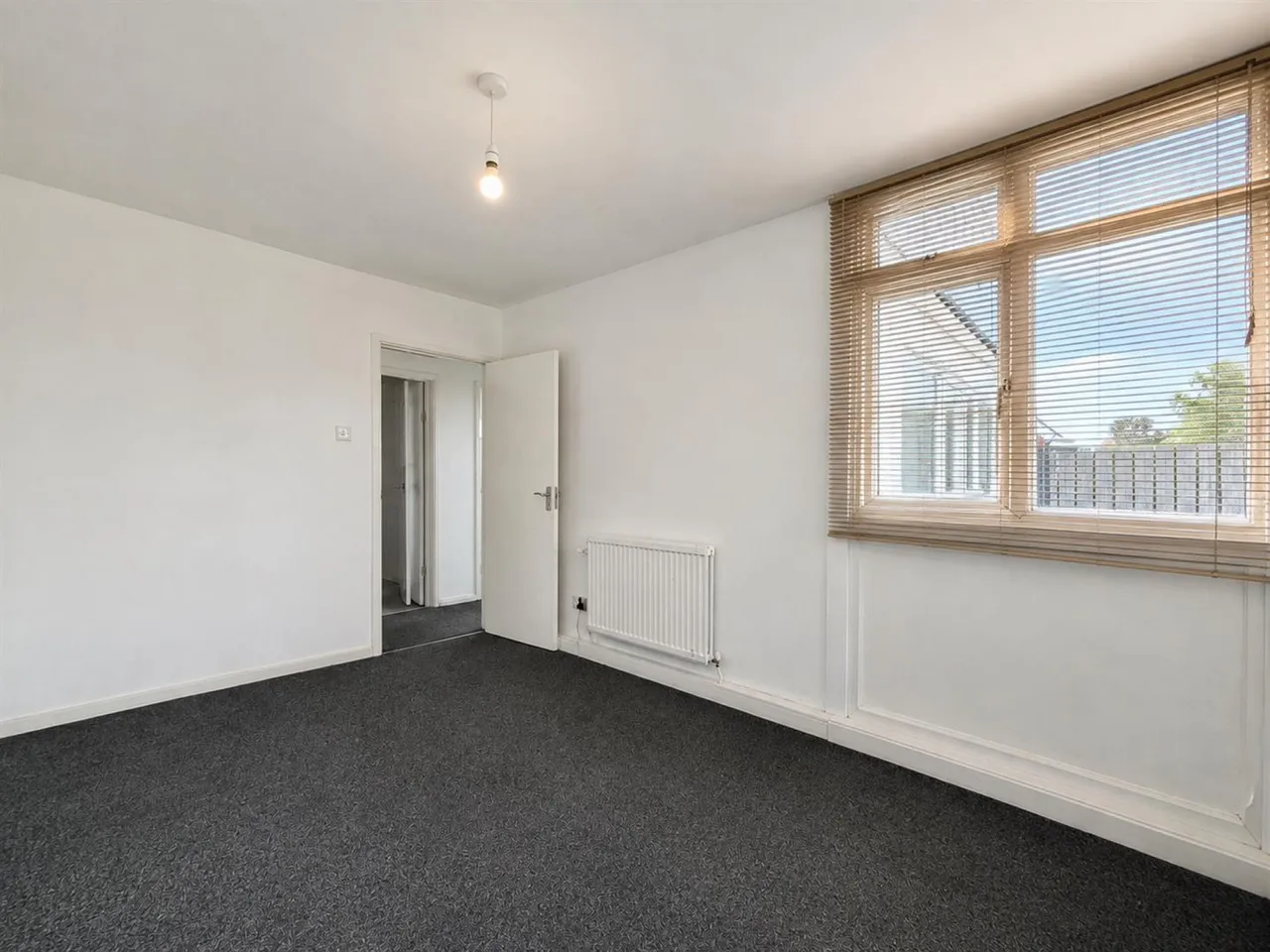 Hill House, Waltham Abbey, EN9, photo 5