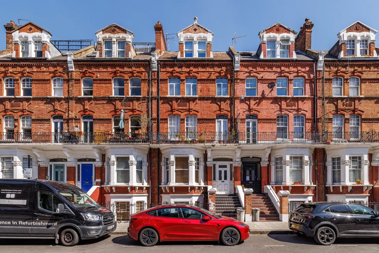 Avonmore Road, West Kensington, W14, photo 2