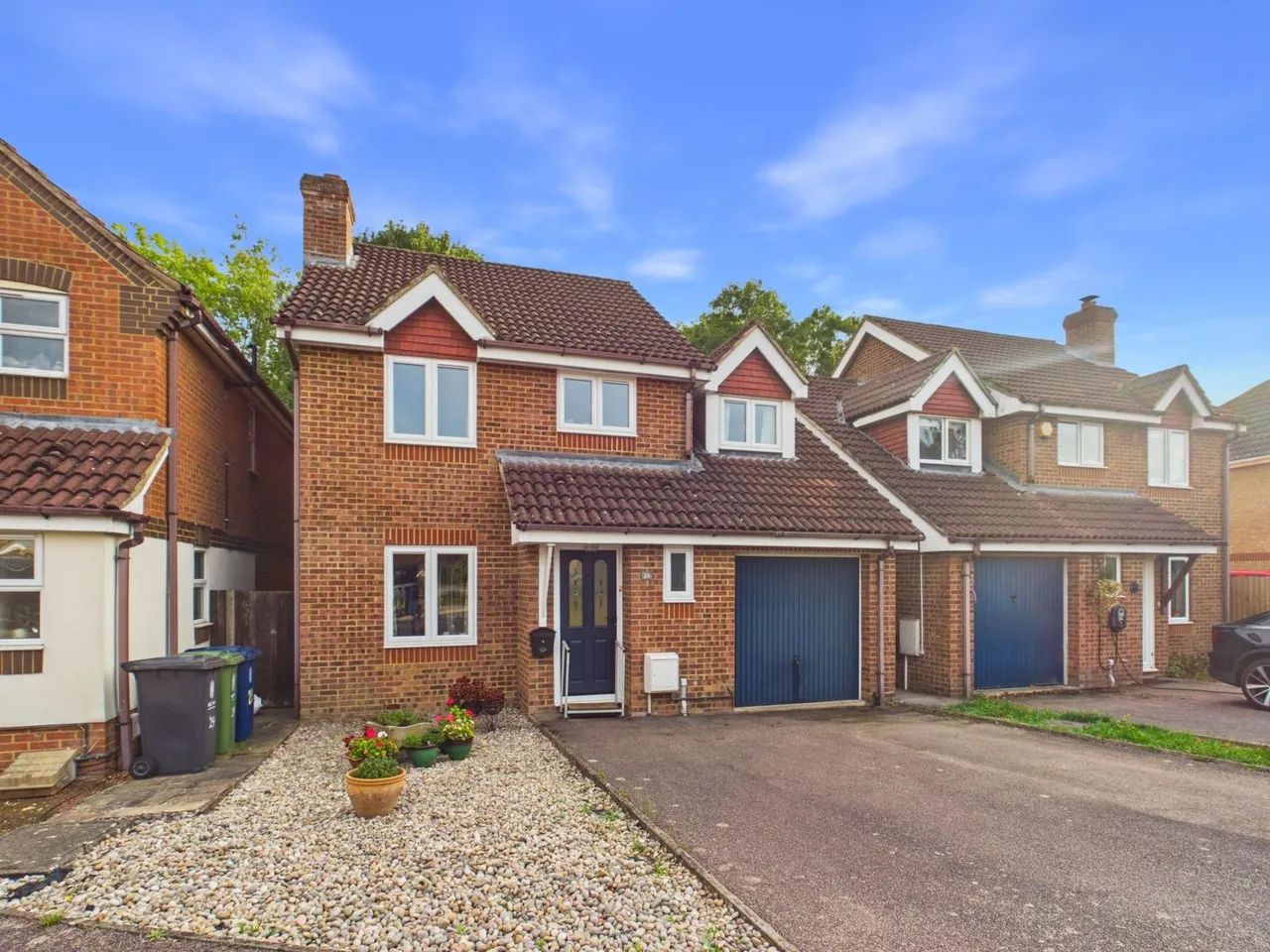 4 bed house for sale, De La Haye Close, Papworth Everard, CB23