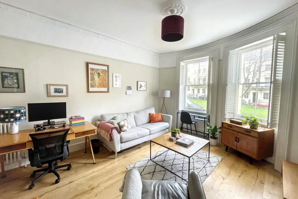 Powis Square, Brighton BN1 3HH, photo 4