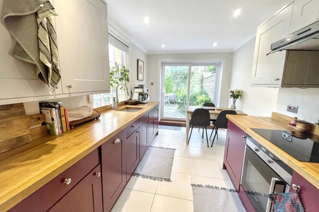 Powis Square, Brighton BN1 3HH, photo 6