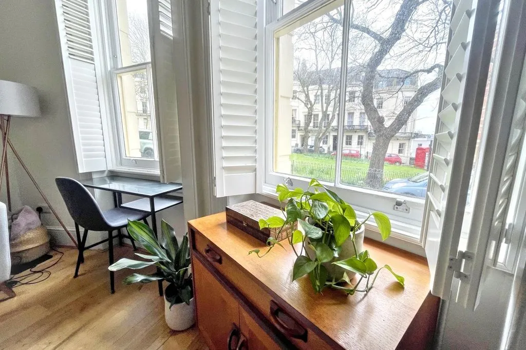 Powis Square, Brighton BN1 3HH, photo 5