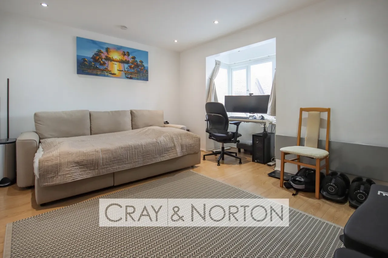 house for sale, Coe Avenue, Woodside, SE25