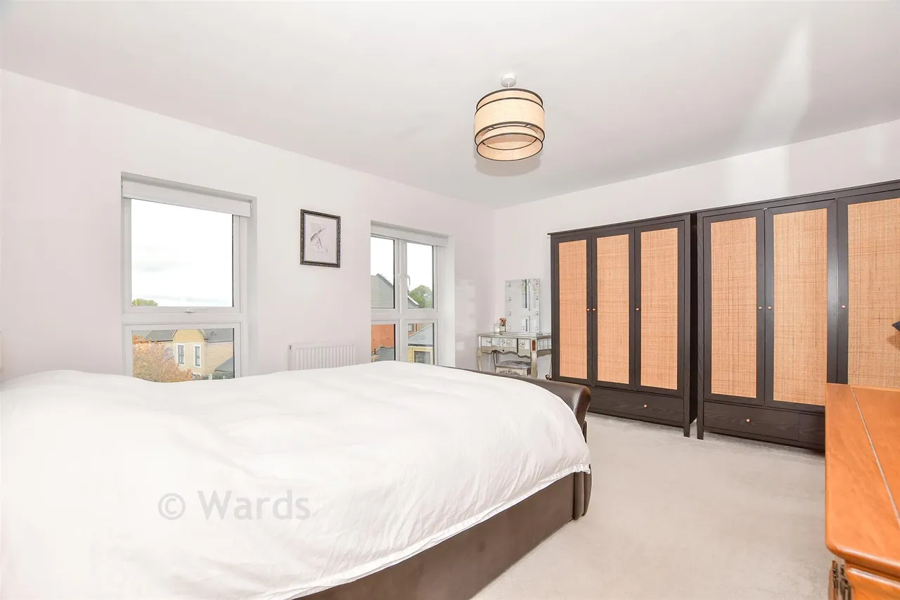 Ruton Square, Kings Hill, ME19, photo 6
