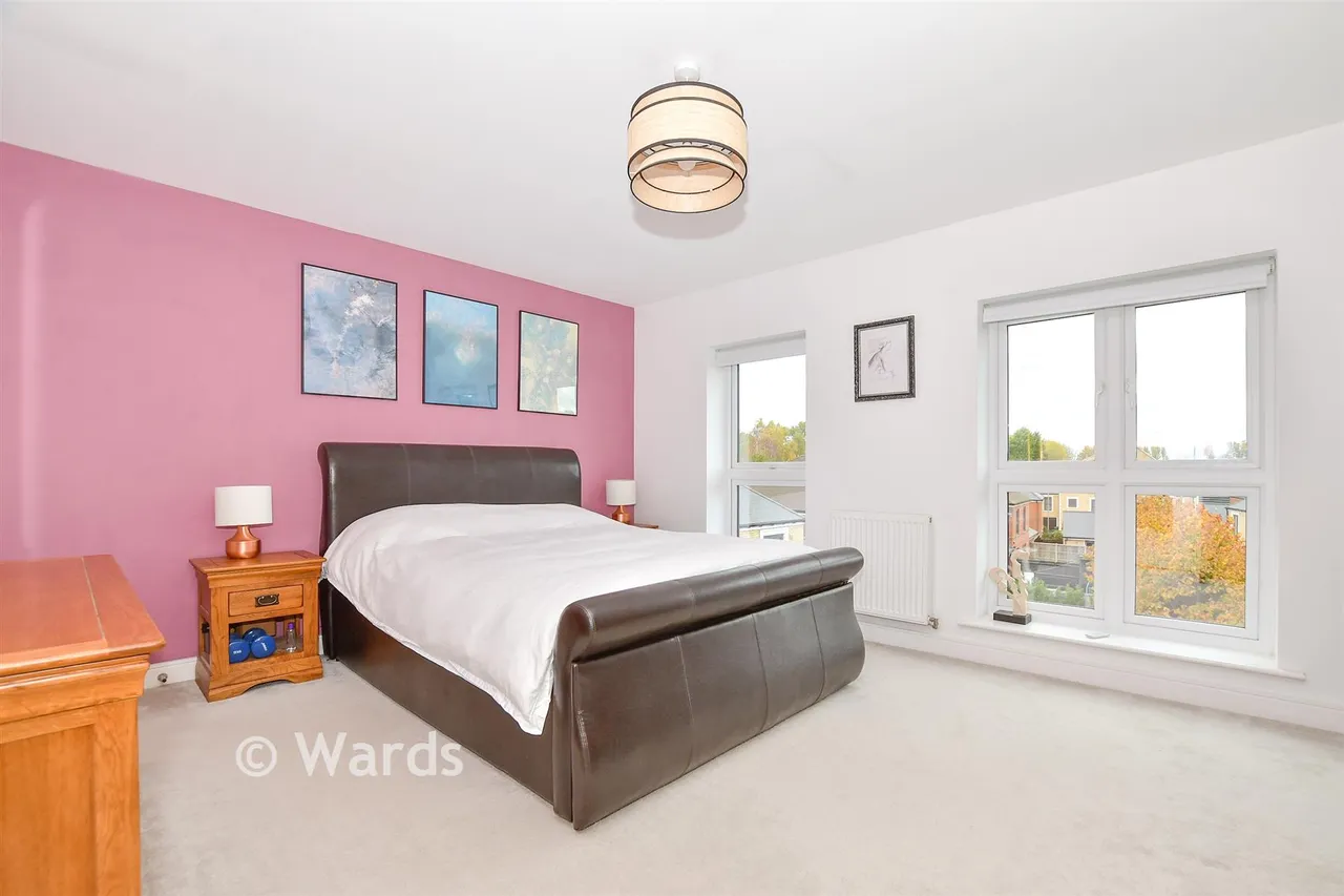 Ruton Square, Kings Hill, ME19, photo 5