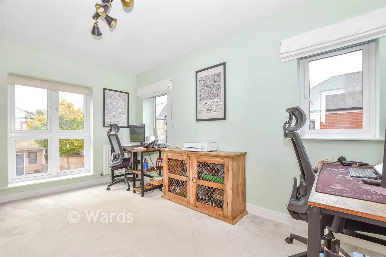Ruton Square, Kings Hill, ME19, photo 11