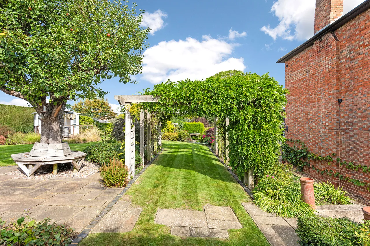 Loop Road, Keyston, PE28, photo 24