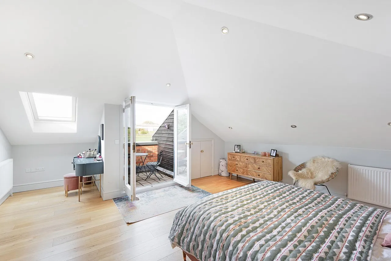 Loop Road, Keyston, PE28, photo 12