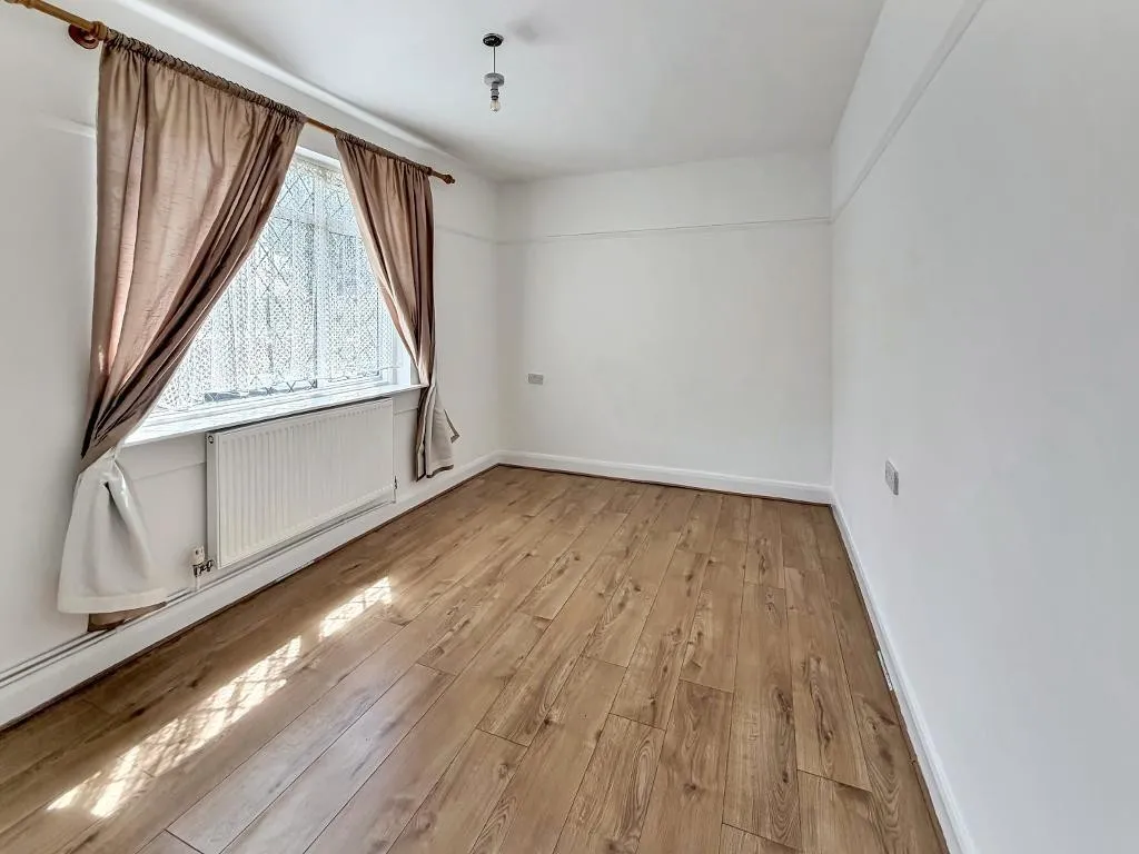 Princes Avenue, Sanderstead, photo 9