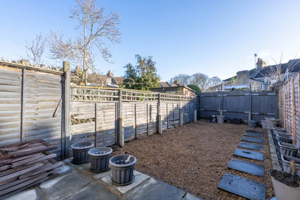 St. Margarets Road, Northfleet, DA11, photo 5