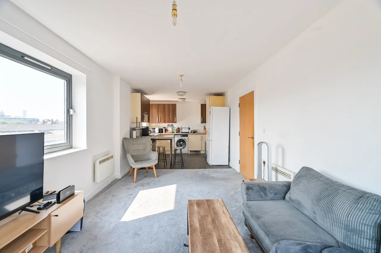 Flat 22, Catherine House, 5 Thomas Fyre Drive, London, photo 10