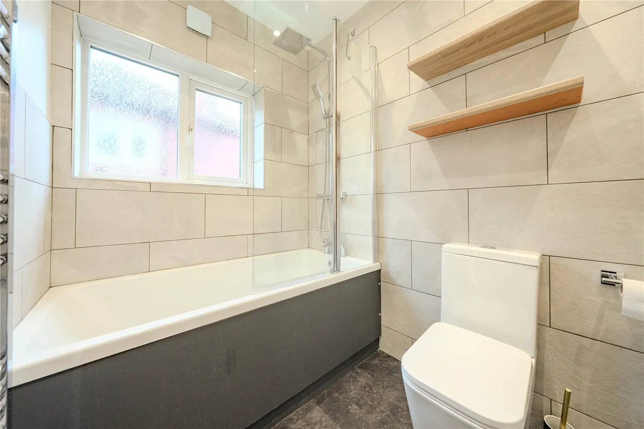 Clifton Drive, Pudsey, LS28, photo 10