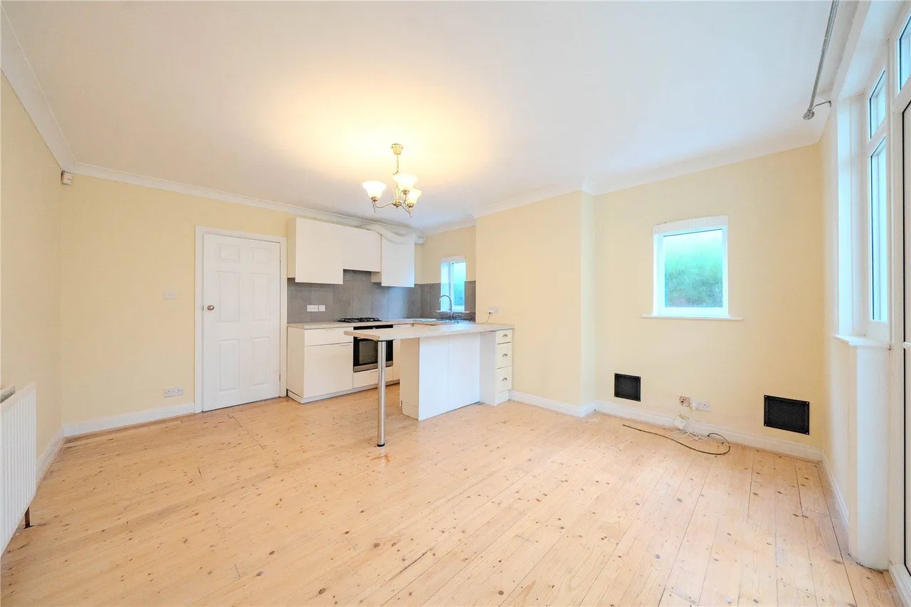 Clifton Drive, Pudsey, LS28, photo 4