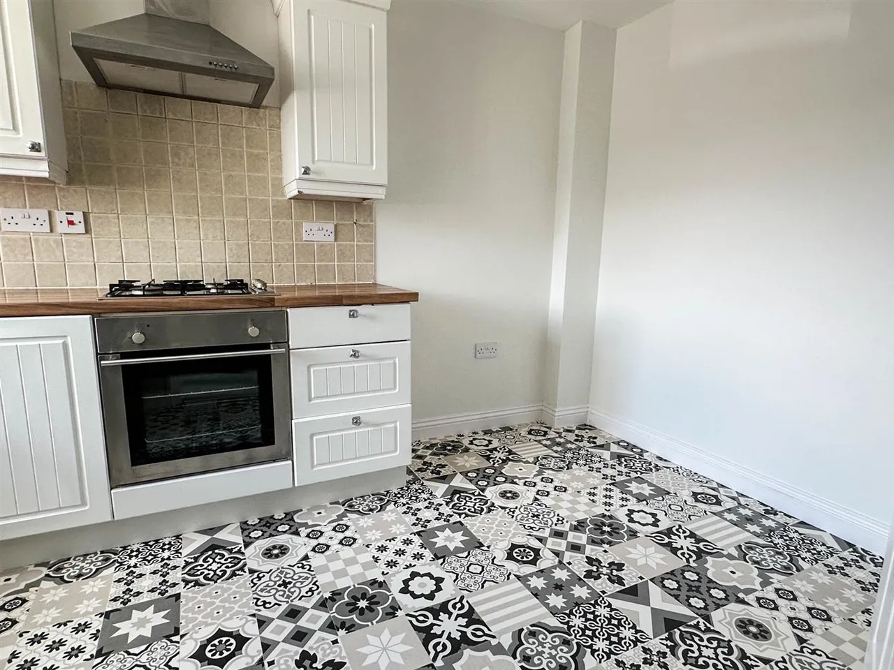 Hudson Road, Malmesbury, SN16, photo 4