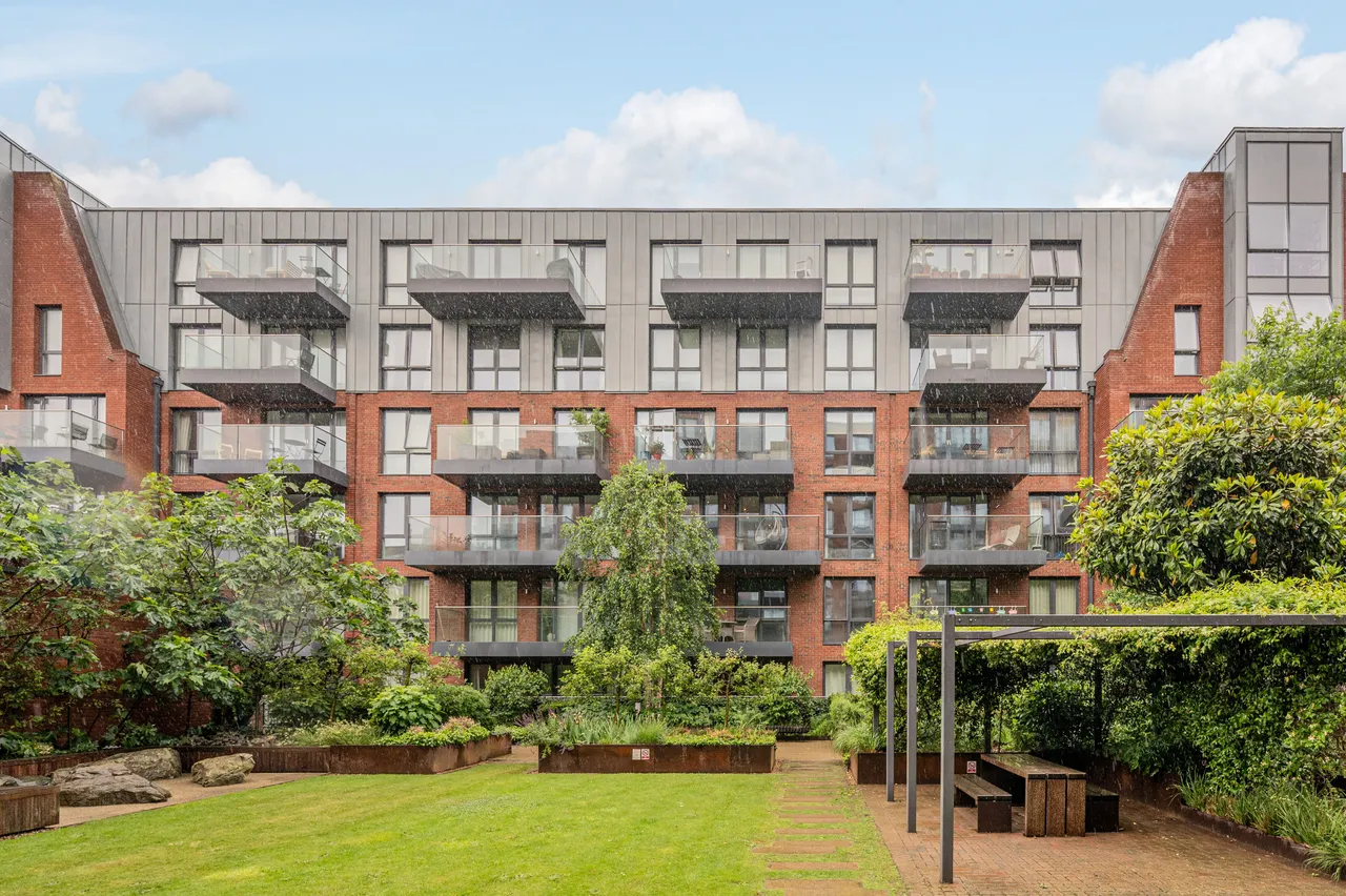 Apartment 19, 3 Gaumont Place, London, photo 11