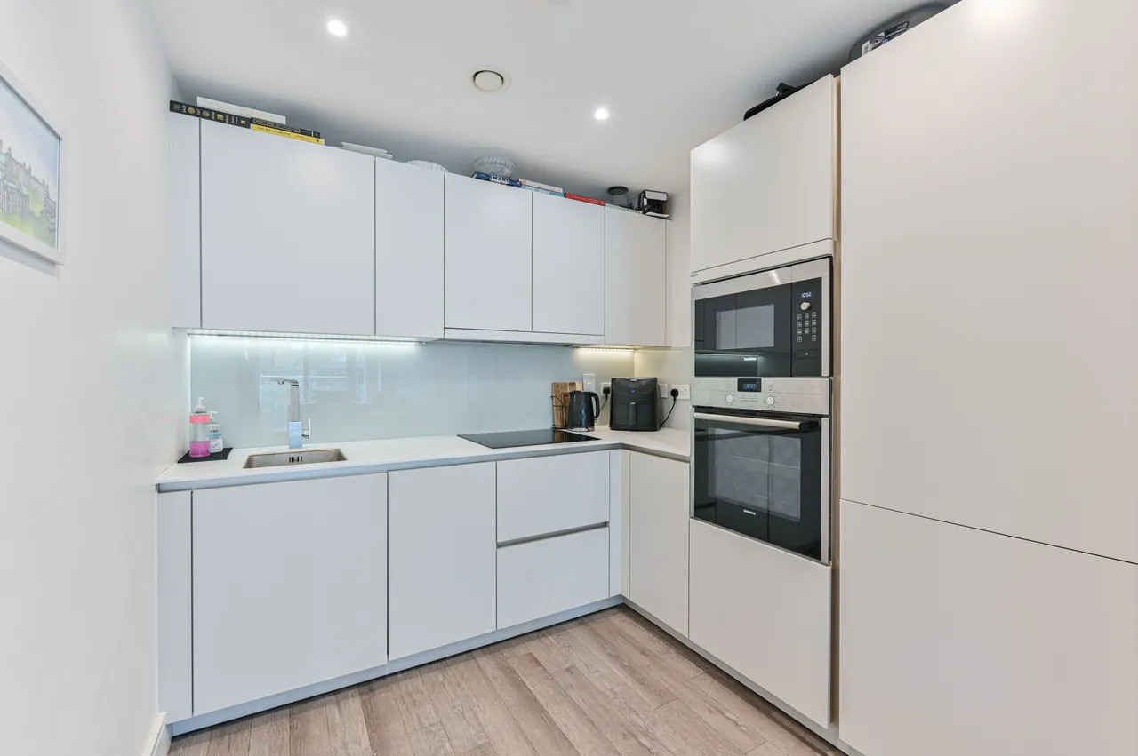 Apartment 19, 3 Gaumont Place, London, photo 7