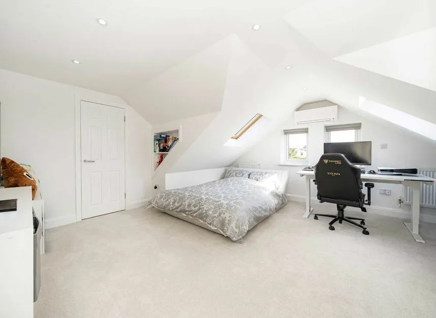The Avenue, Sunbury-on-thames, TW16, photo 7