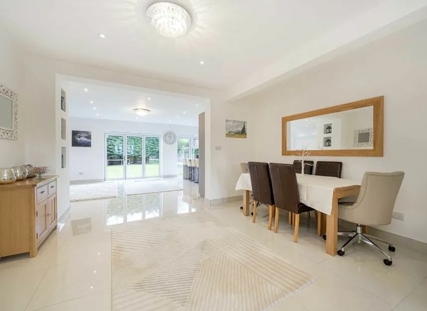 The Avenue, Sunbury-on-thames, TW16, photo 4