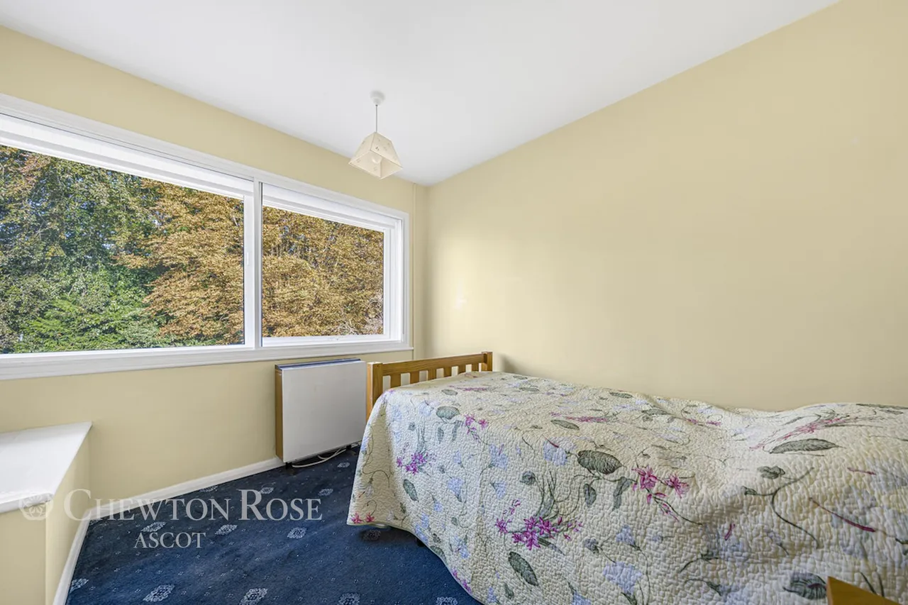 Ellington Road, Taplow, photo 13