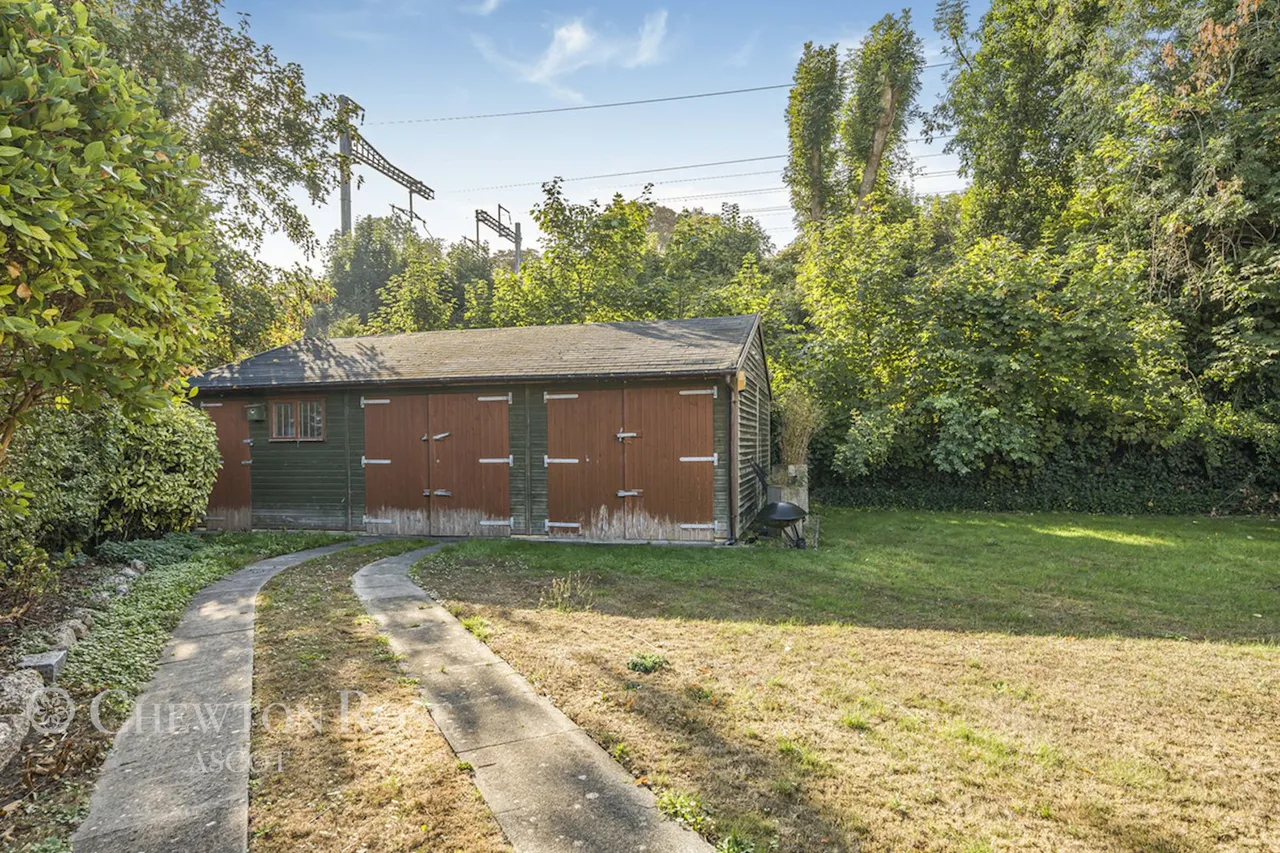 Ellington Road, Taplow, photo 17