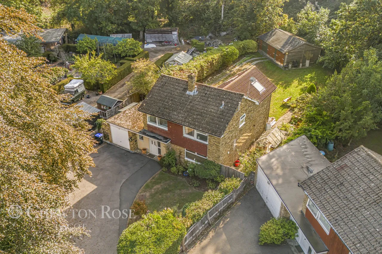 Ellington Road, Taplow, photo 24