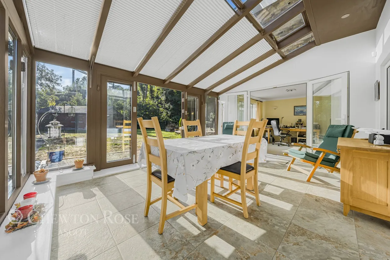 Ellington Road, Taplow, photo 9