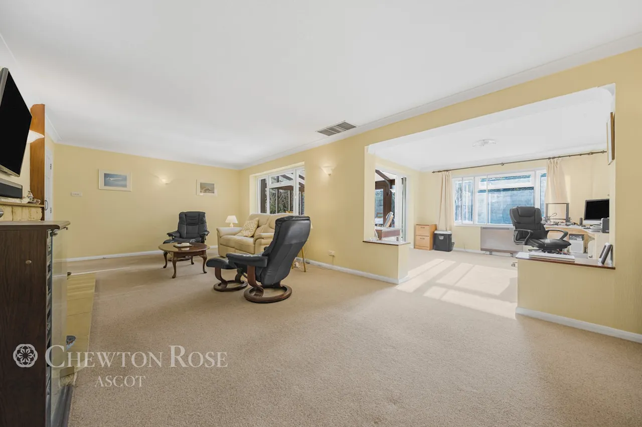 Ellington Road, Taplow, photo 8