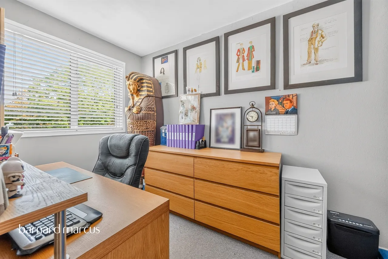Plough Lane Close, Wallington, SM6, photo 6