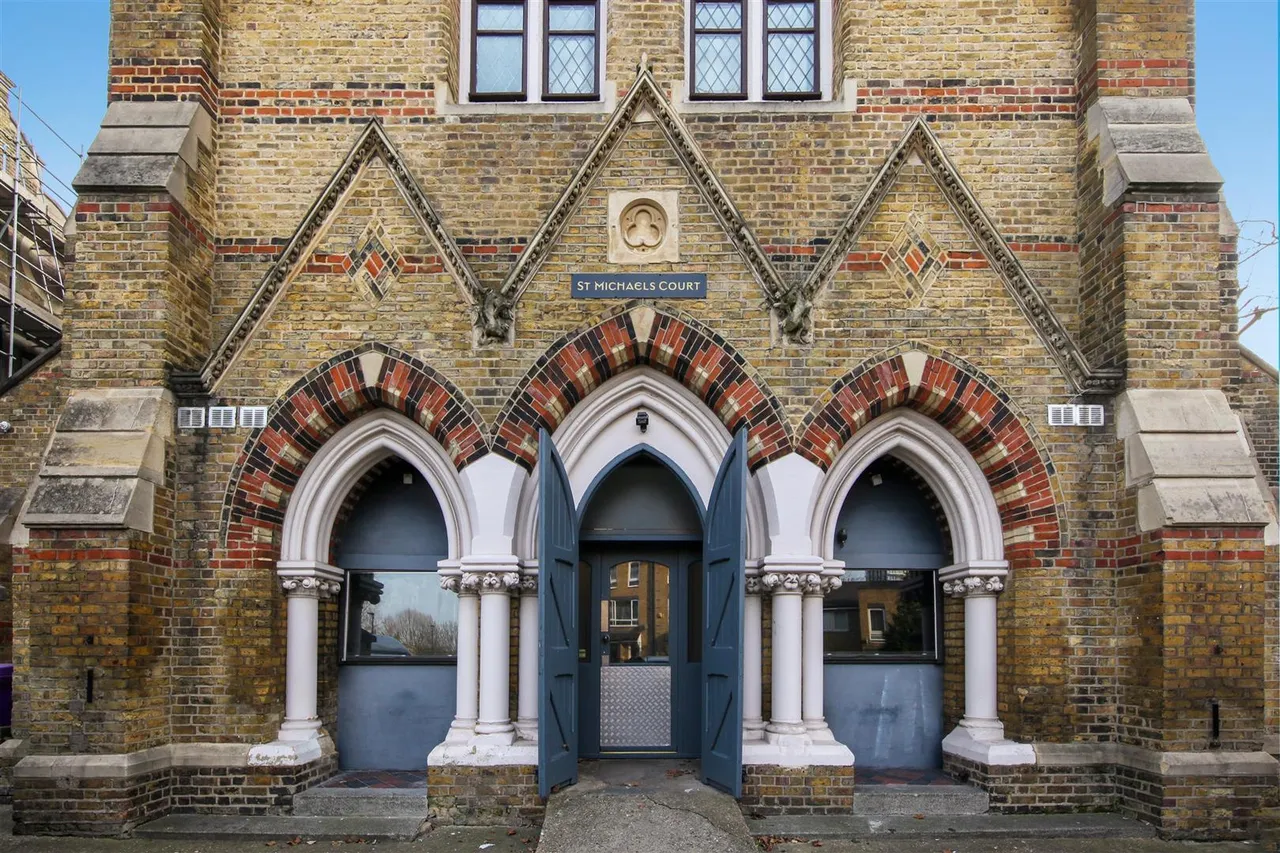 1 bed flat for sale, St. Leonards Road, Langdon Park, E14