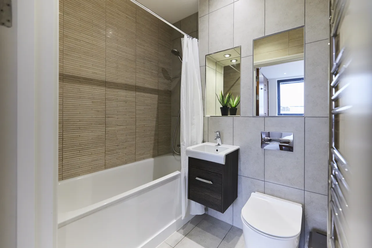 Manor Park Road, London, NW10, photo 8