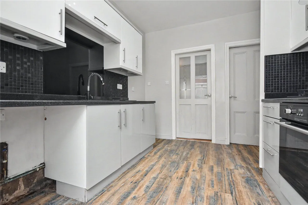 Pontefract Road, Castleford, WF10, photo 2