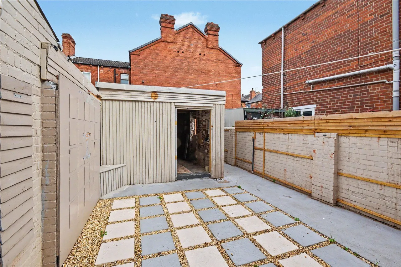 Pontefract Road, Castleford, WF10, photo 16