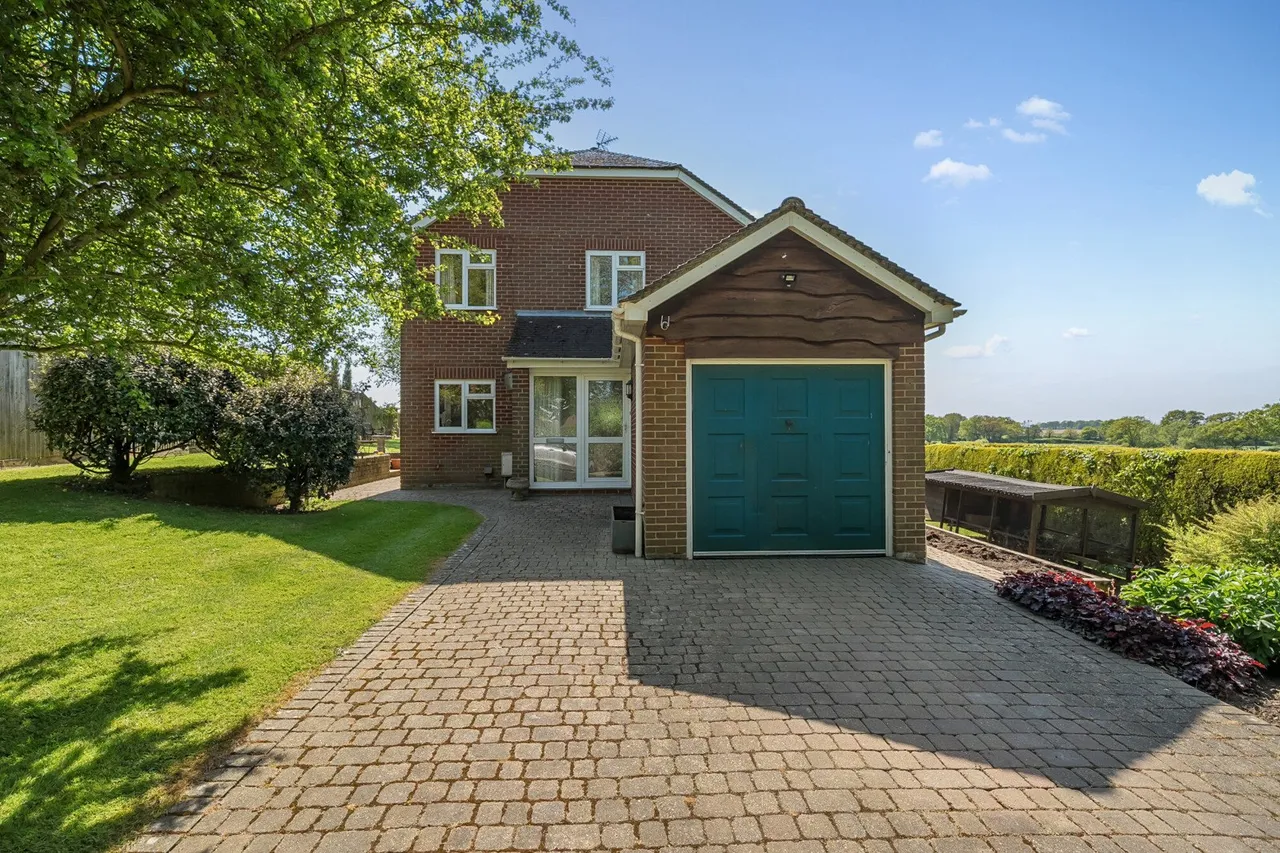 Bell Lane, Tonbridge, TN12, photo 21