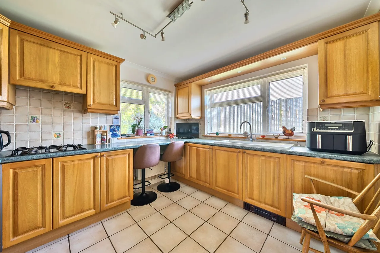 Bell Lane, Tonbridge, TN12, photo 15