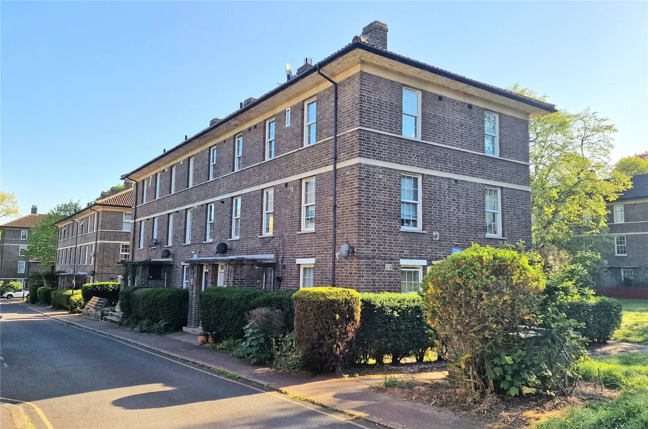 Ryculff Square, London, SE3, photo 16