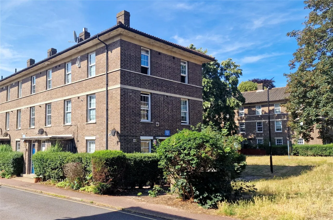 Ryculff Square, London, SE3, photo 12