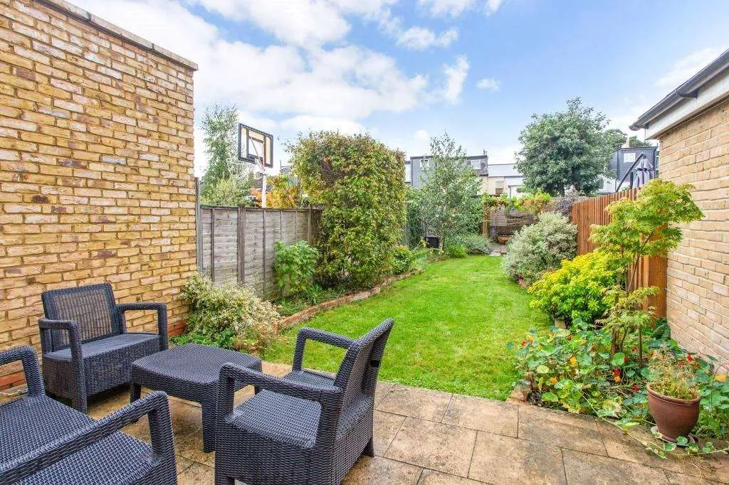 Arthur Road, Windsor, SL4, photo 13
