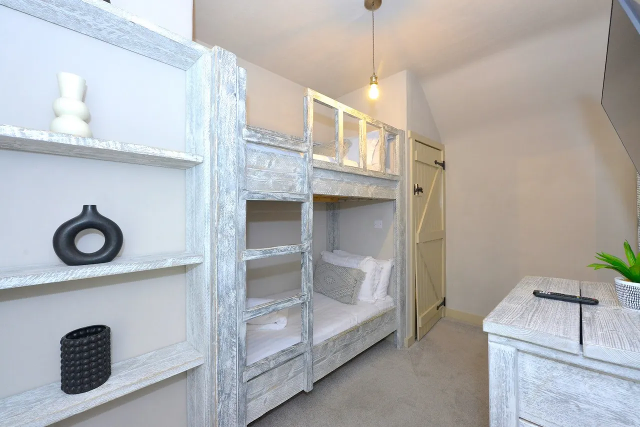 Carpenters Row, Wellington Road, Coalbrookdale TF8 7DX, photo 8