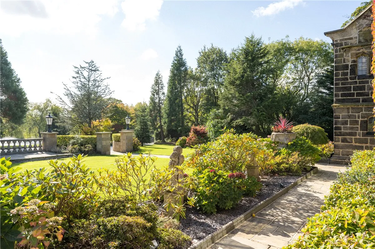 Keeper Lane, BD4, photo 8