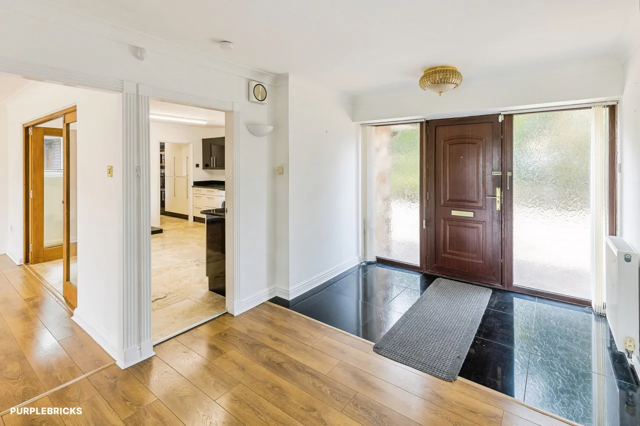 Bennetts Lane, Hawarden, CH5, photo 4