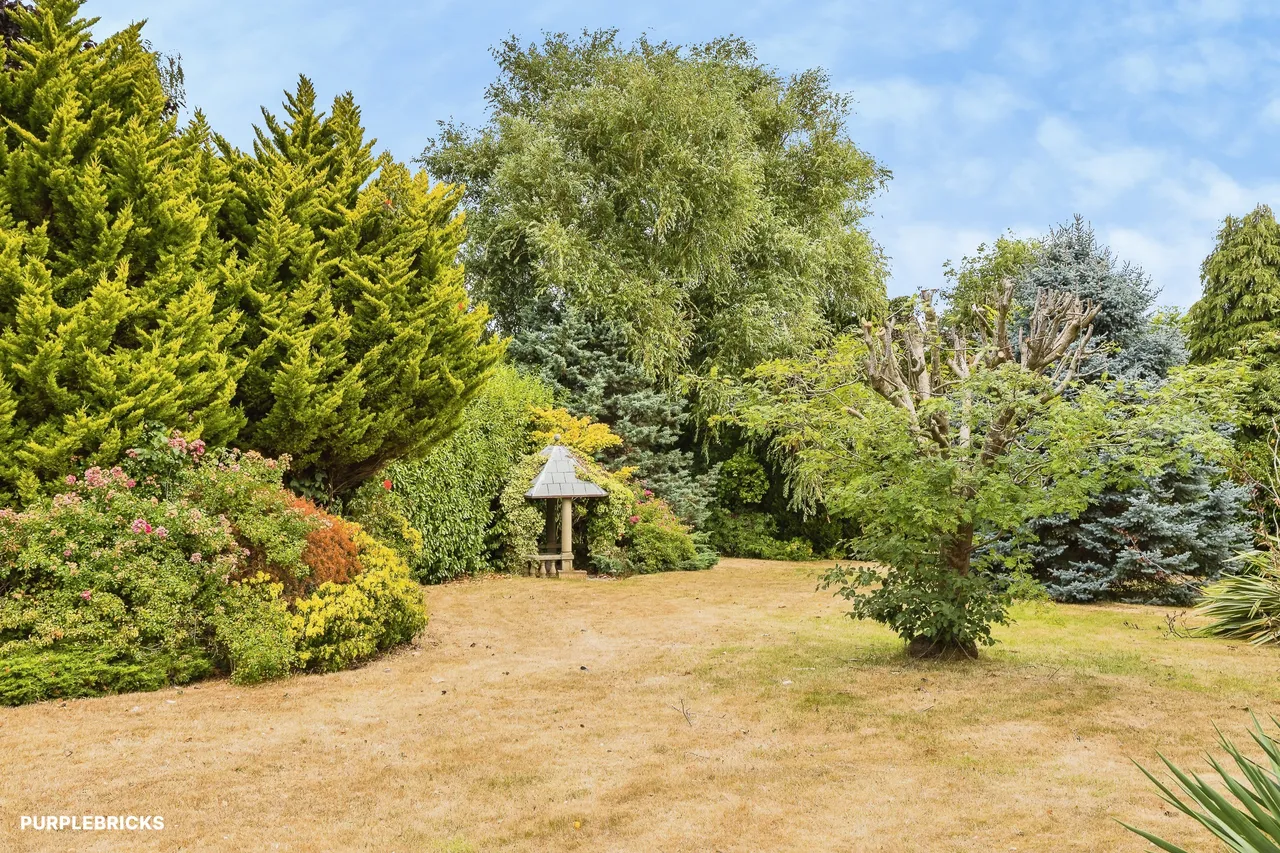 Bennetts Lane, Hawarden, CH5, photo 26