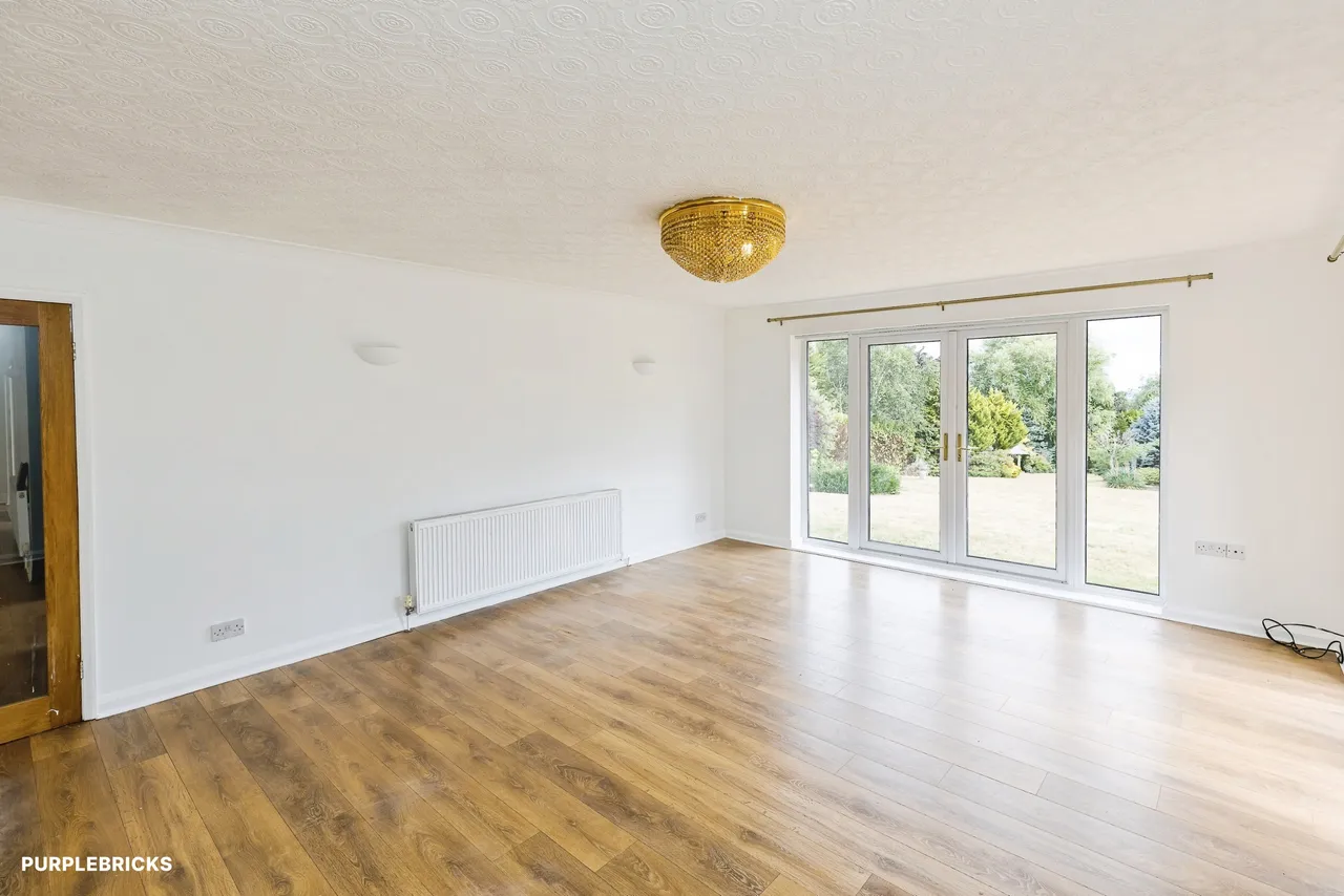 Bennetts Lane, Hawarden, CH5, photo 8