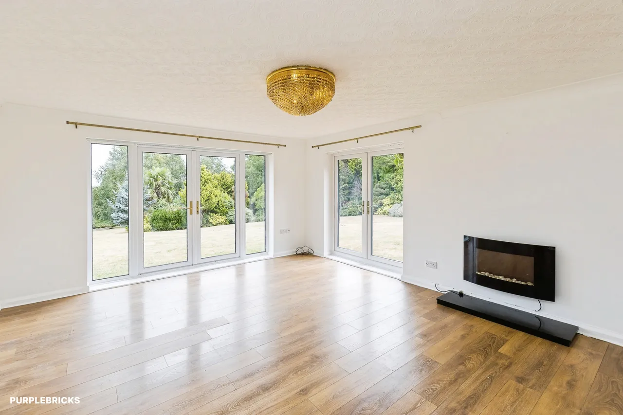 Bennetts Lane, Hawarden, CH5, photo 13