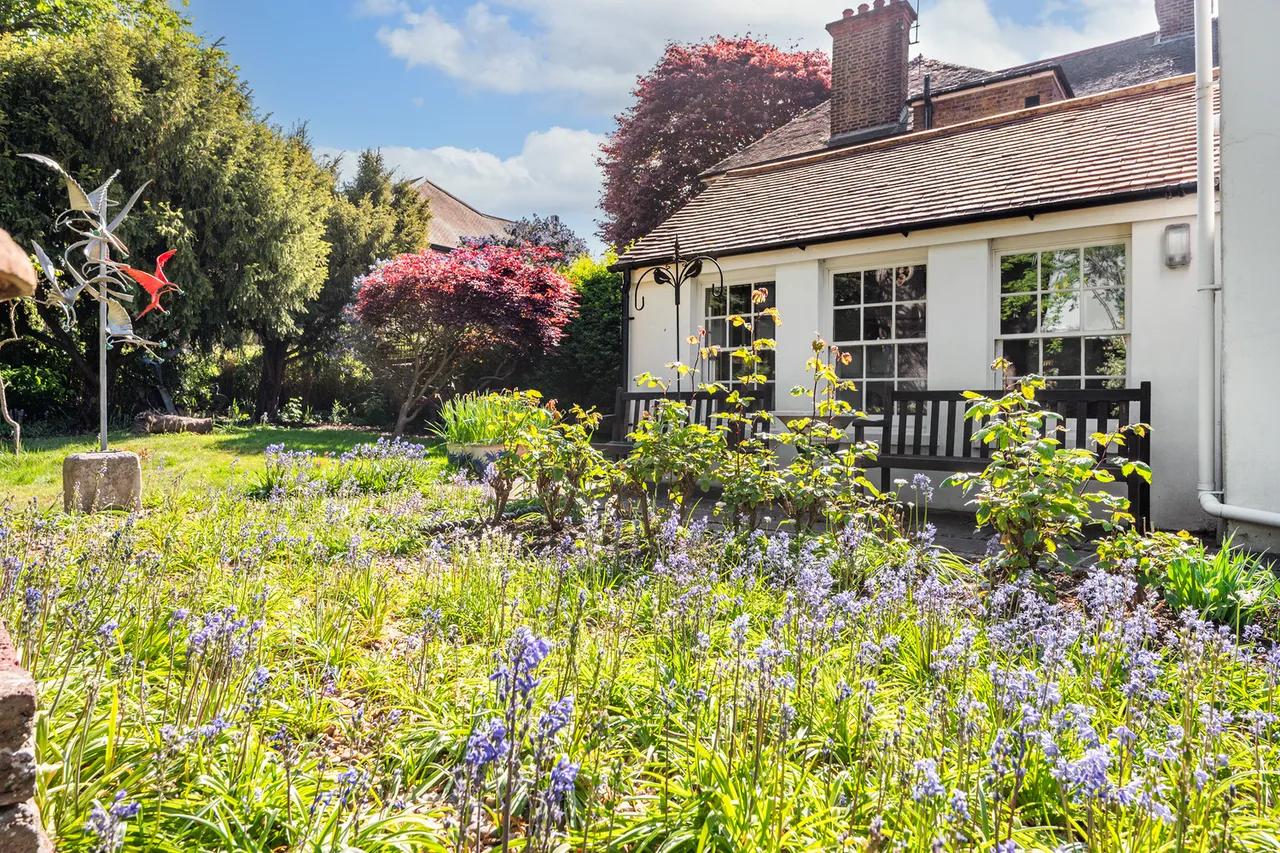The Cedars, The Butts, TW8, photo 28