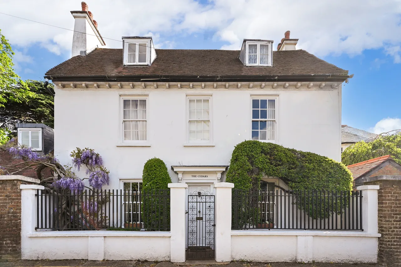 The Cedars, The Butts, TW8, photo 11