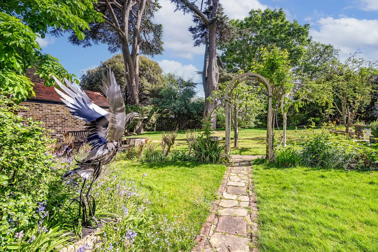 The Cedars, The Butts, TW8, photo 29