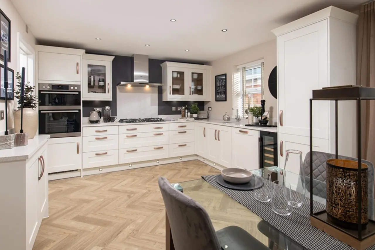 Honeymans Helm, Highworth, SN6, photo 3