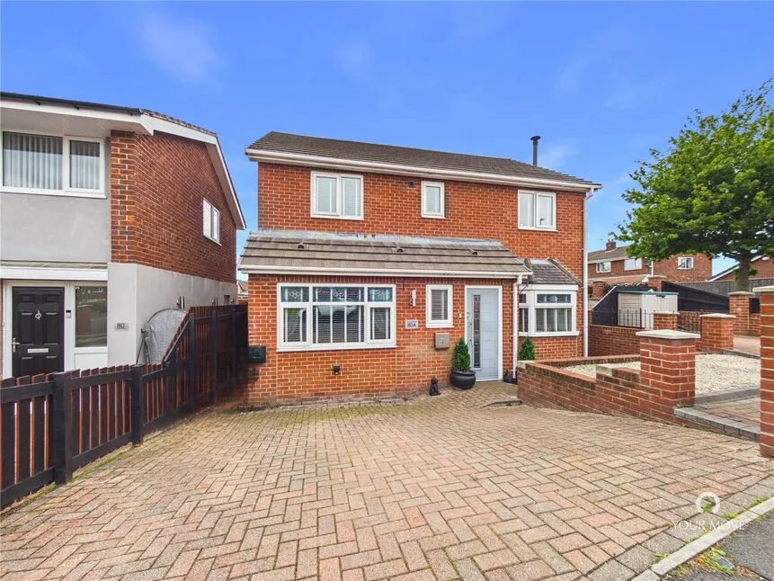 4 bed house for sale — Hanover Drive, Winlaton, NE21